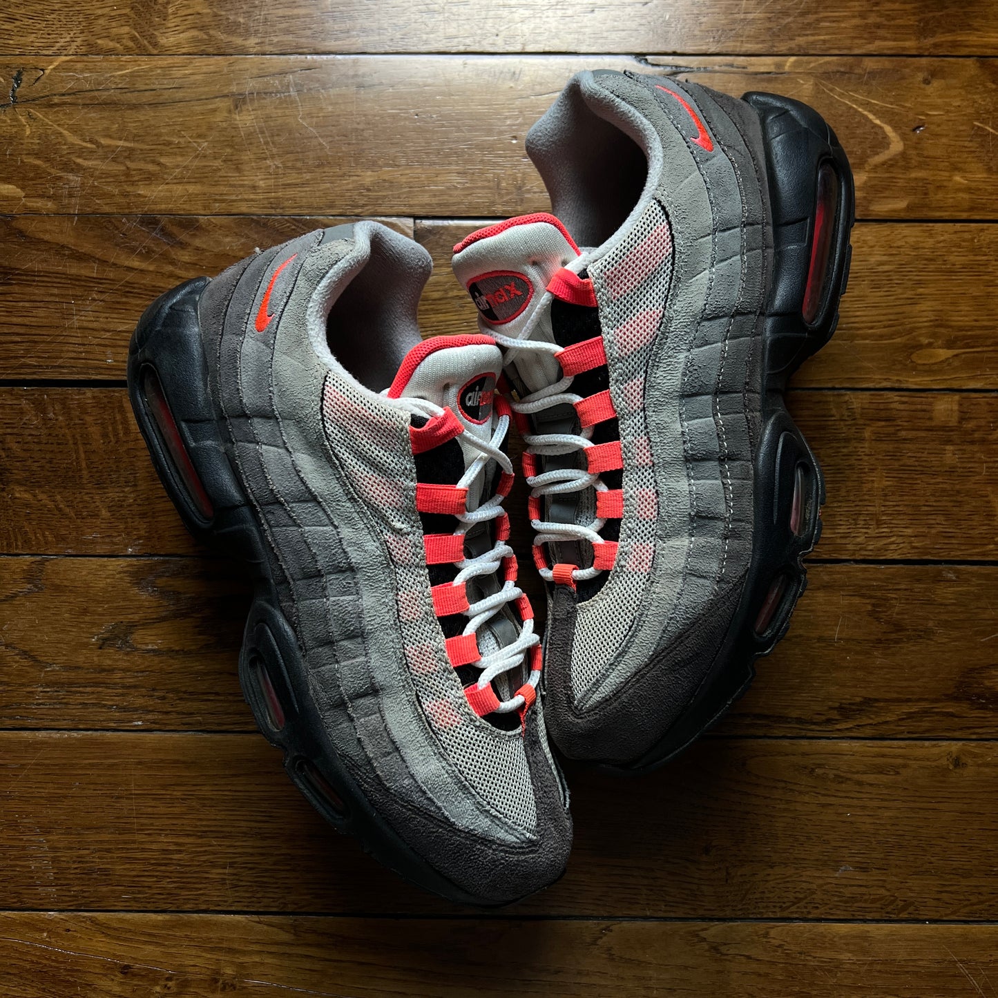 Air Max 95 Solar Red • 42