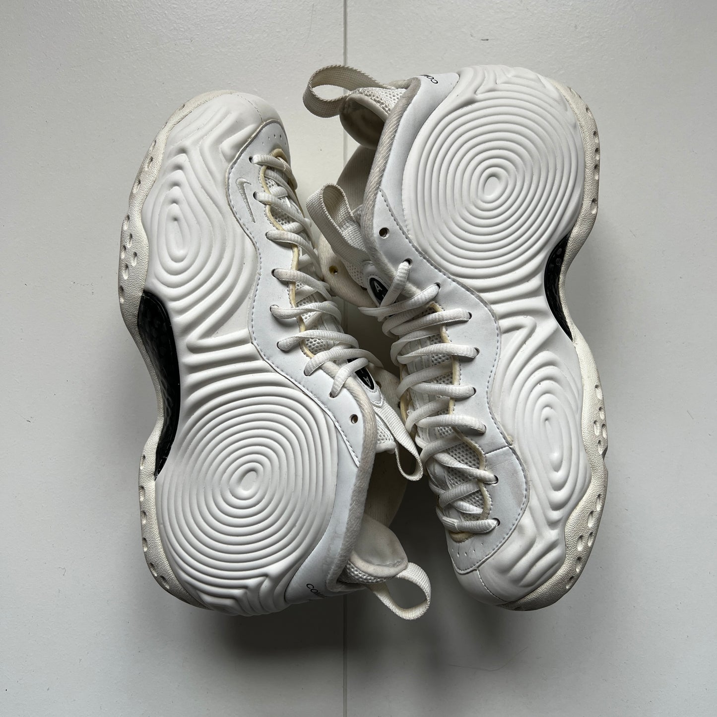 Foamposite Cdg White • 42,5