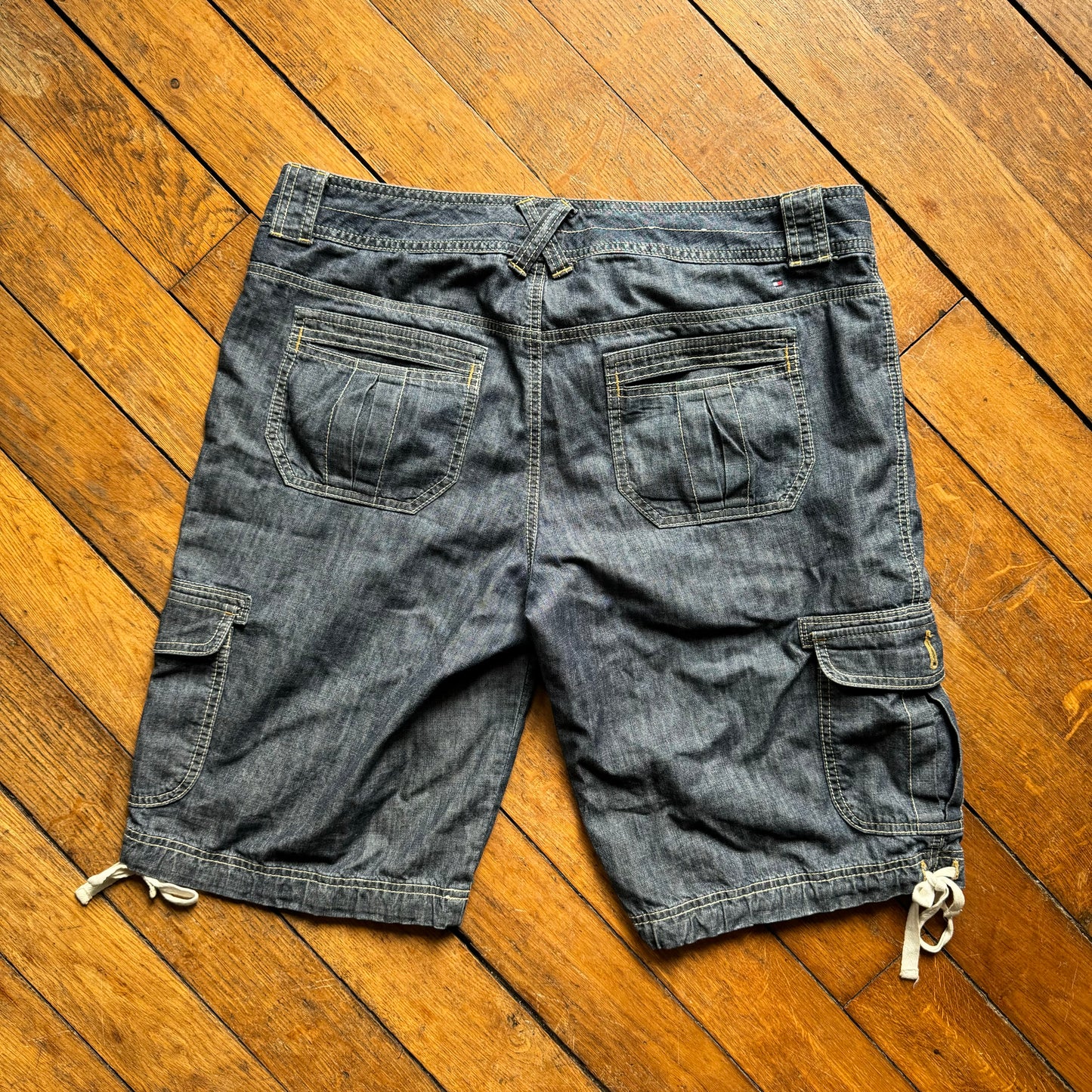 Tommy Hilfiger Shorts • M