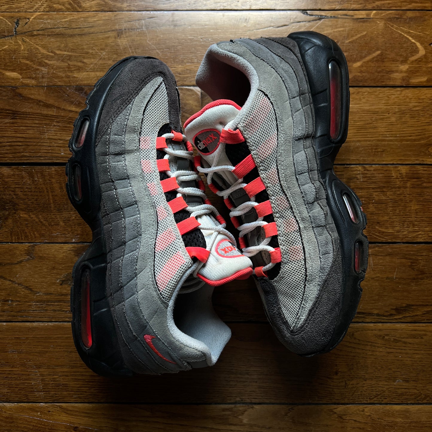 Air Max 95 Solar Red • 42