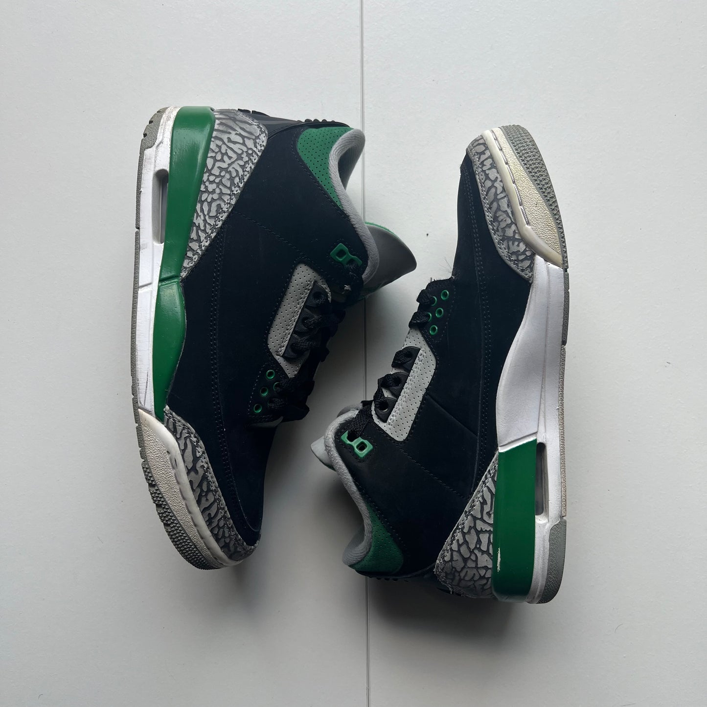 Jordan 3 Pine Green • 41