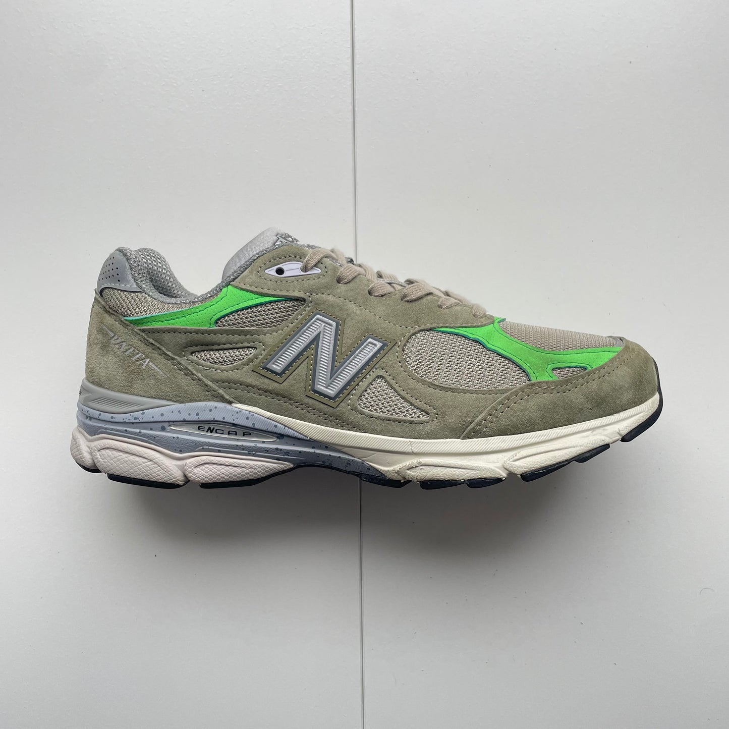 NB 990V3 Patta « Keep your family close • 43