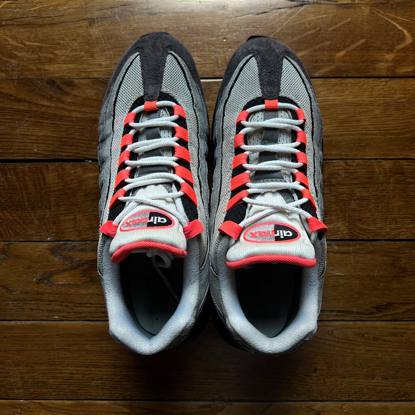 Air Max 95 Solar Red • 42