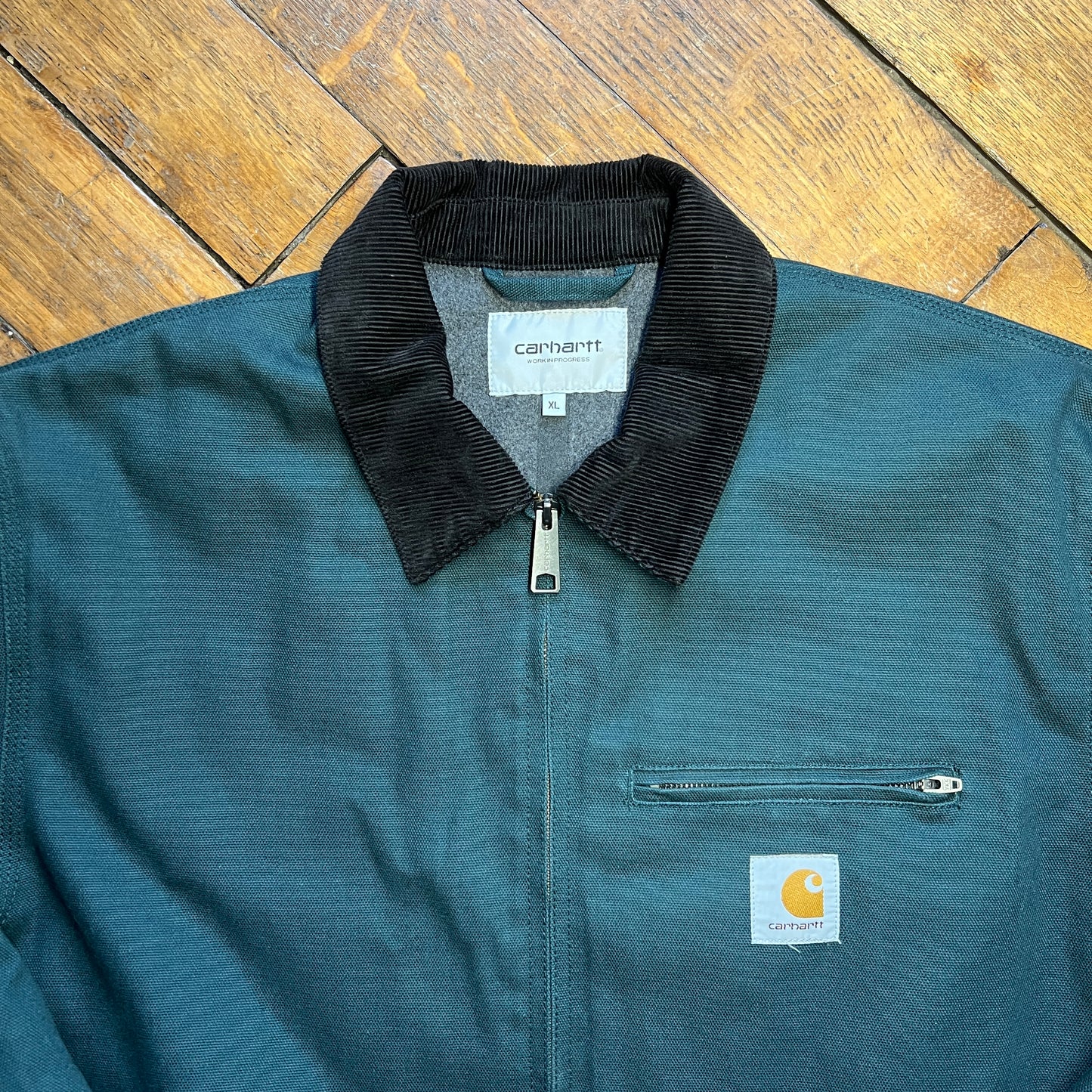 Carhartt Jacket • XL