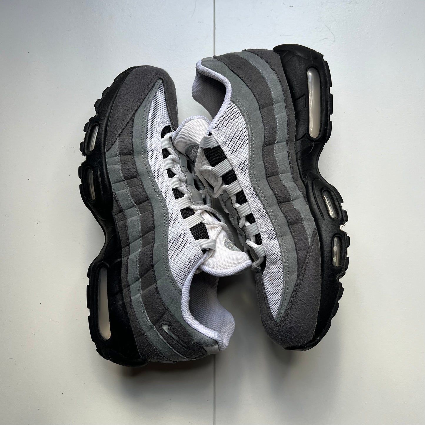 Air Max 95 “Grey jewels” • 44