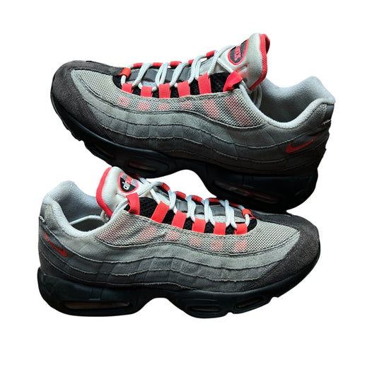 Air Max 95 Solar Red • 42