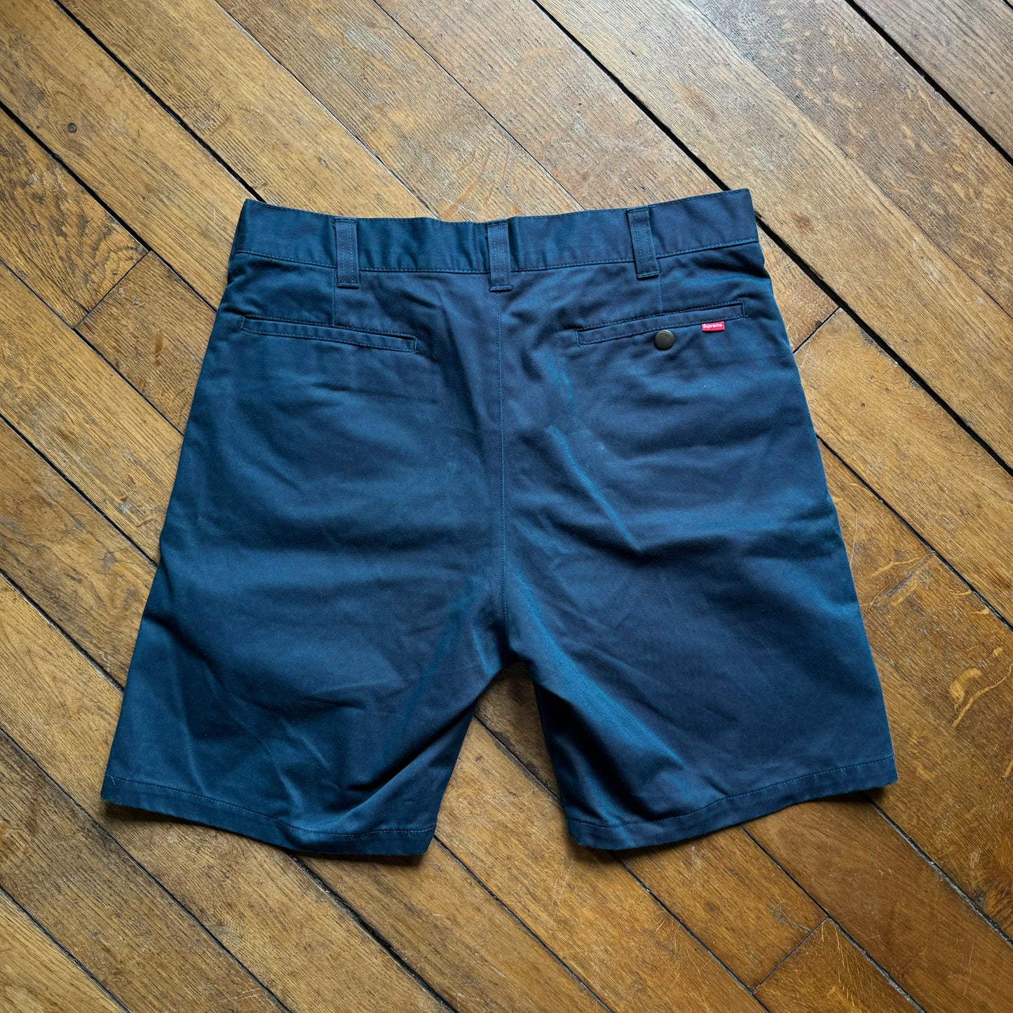 Short Supreme • S