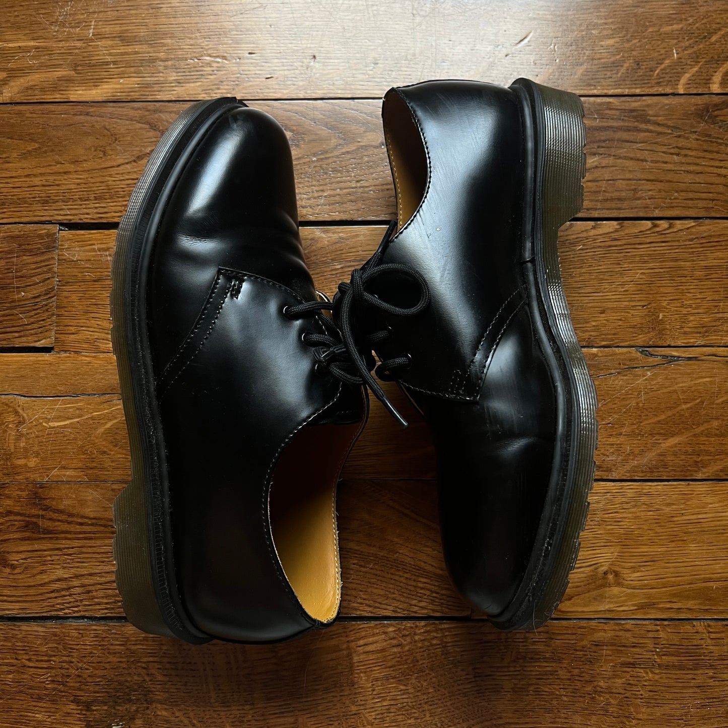 Doc Martens • 42