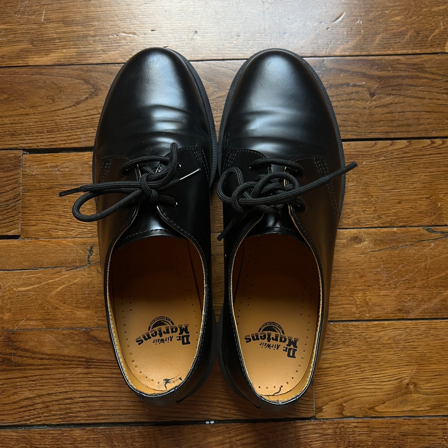 Doc Martens • 42