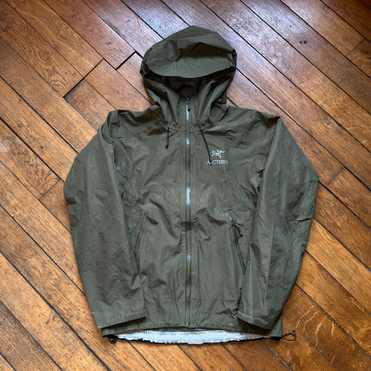 Arcteryx beta LT • S