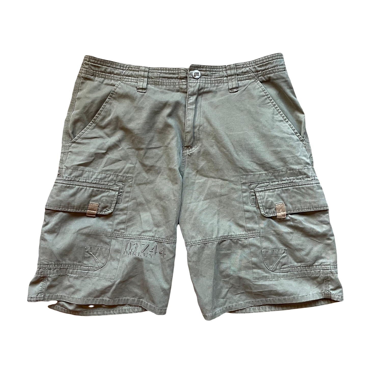 Short Oakley • L