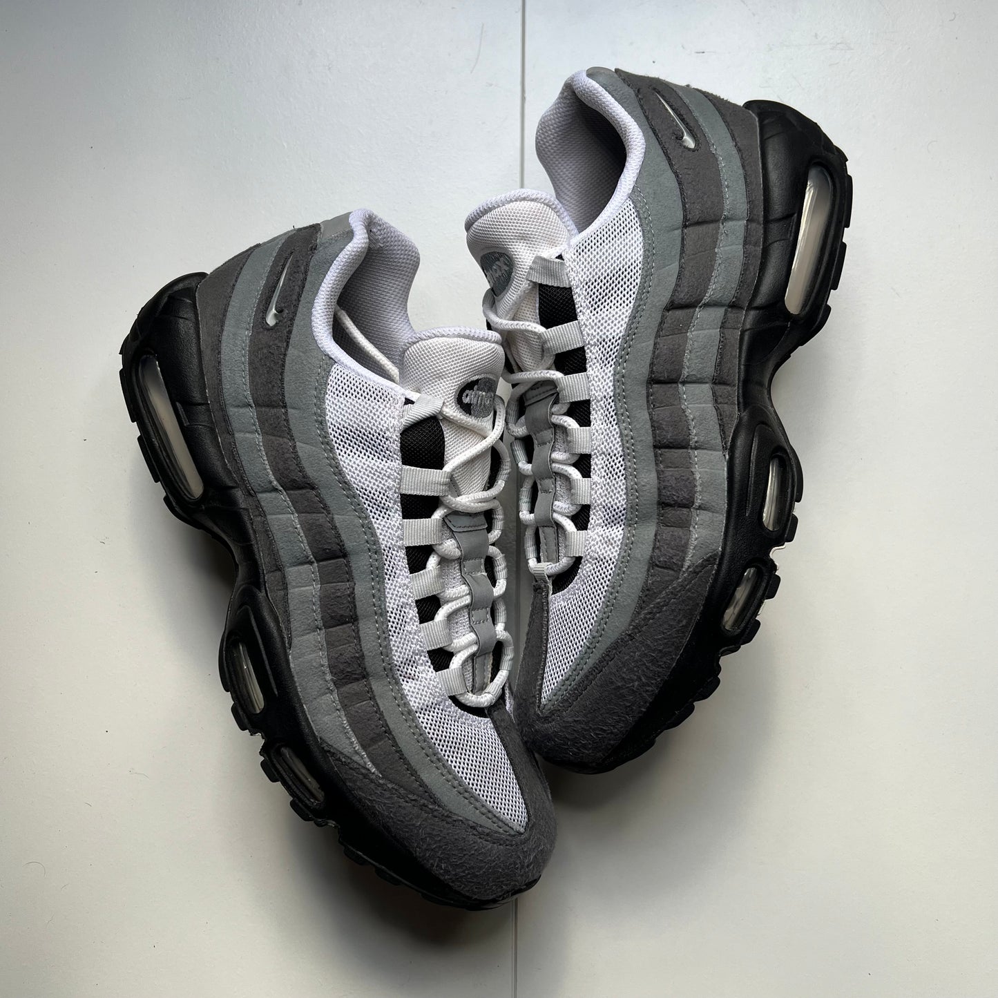 Air Max 95 “Grey jewels” • 44