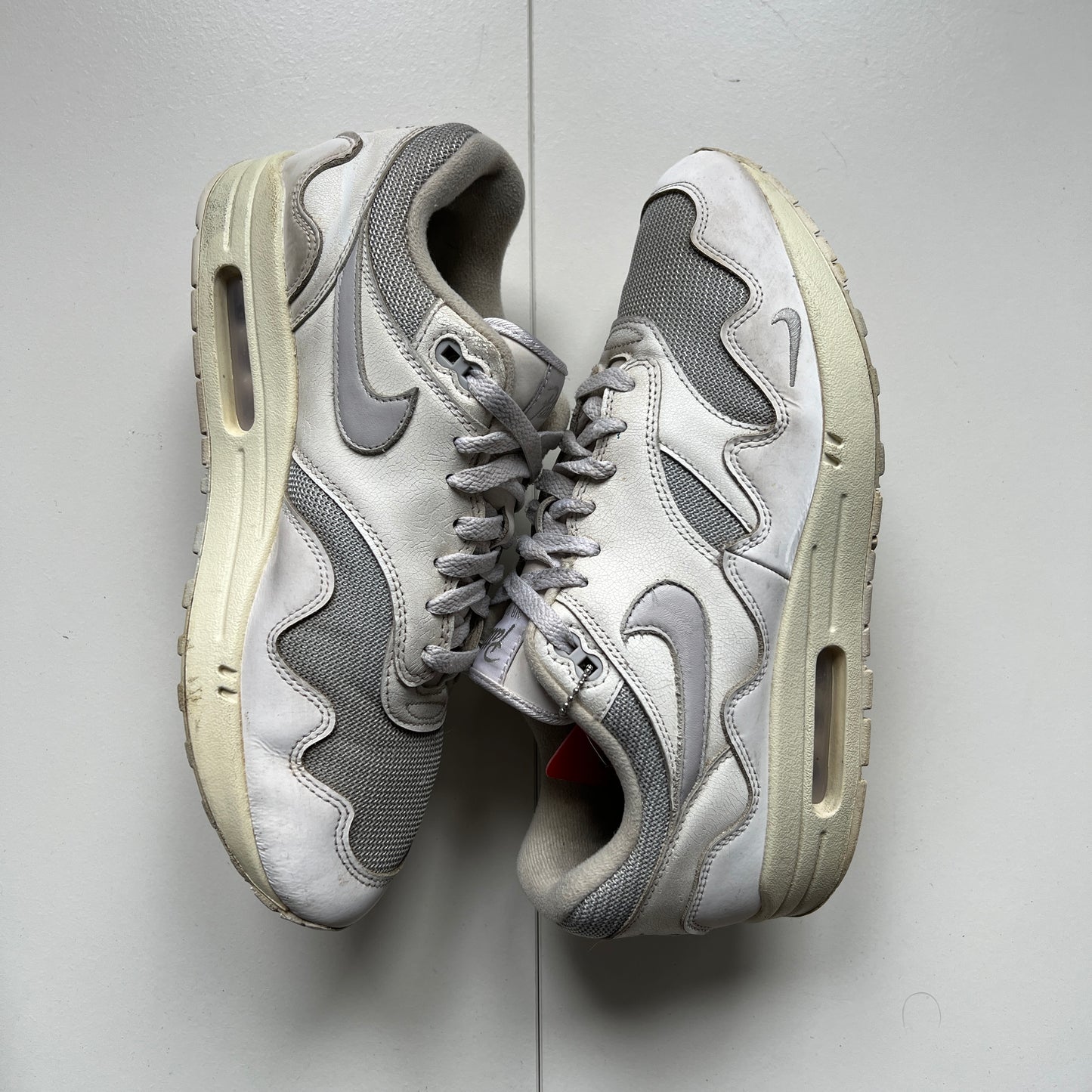 Air Max 1 Patta White • 44