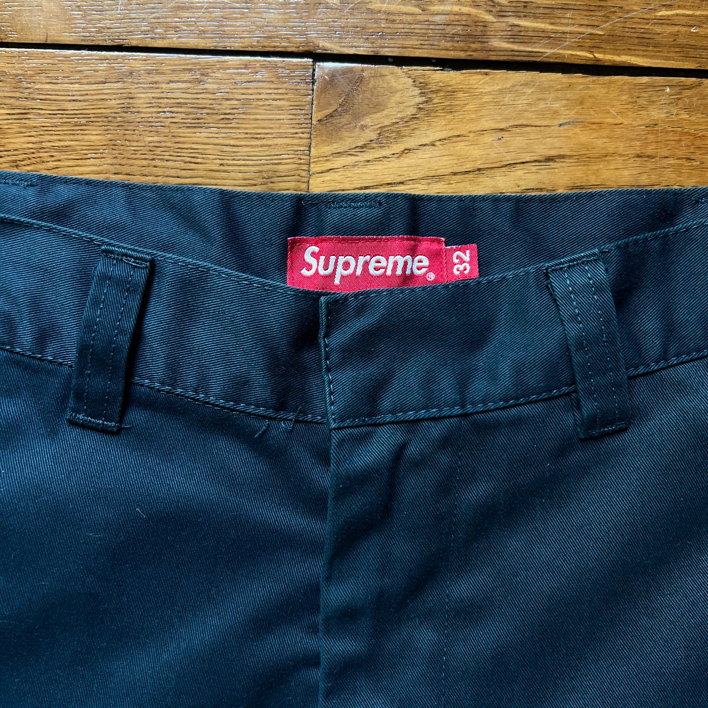 Short Supreme • (32)