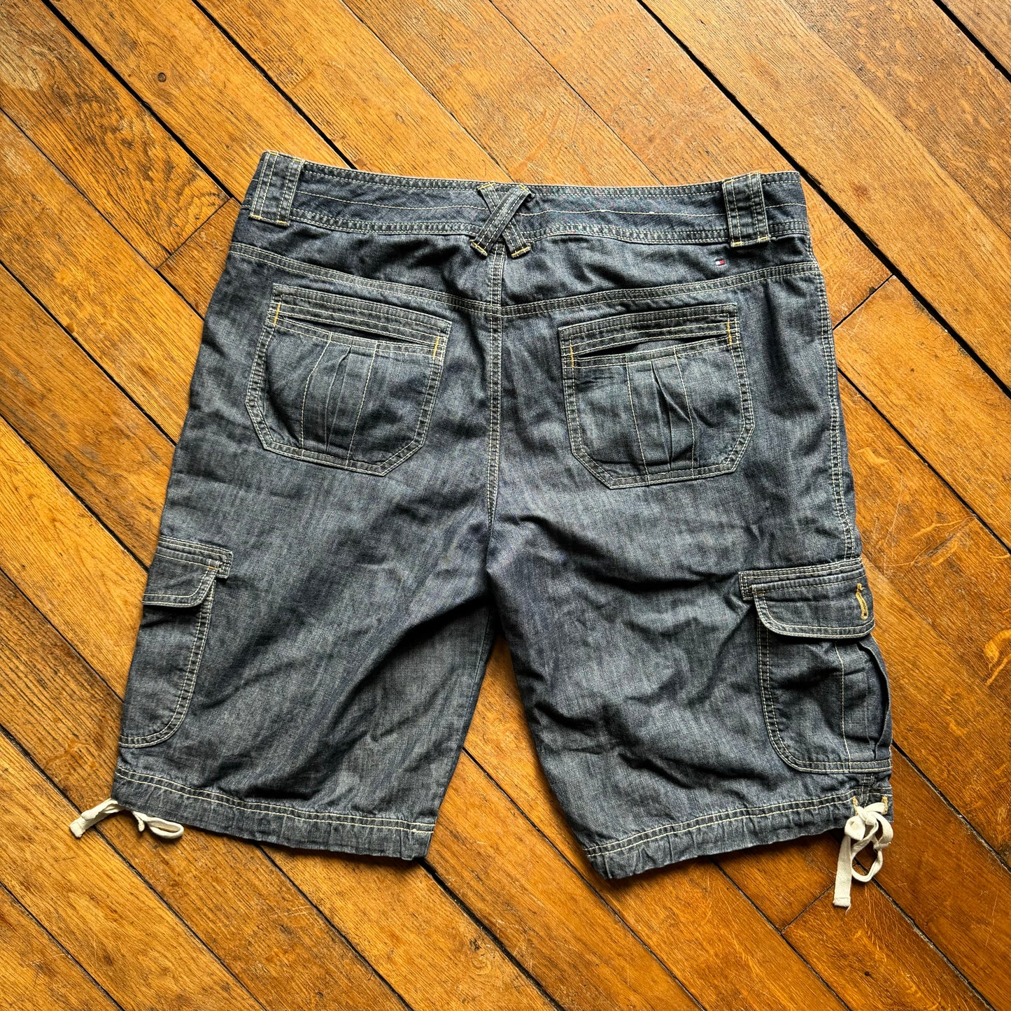 Short tommy Hilfiger • M