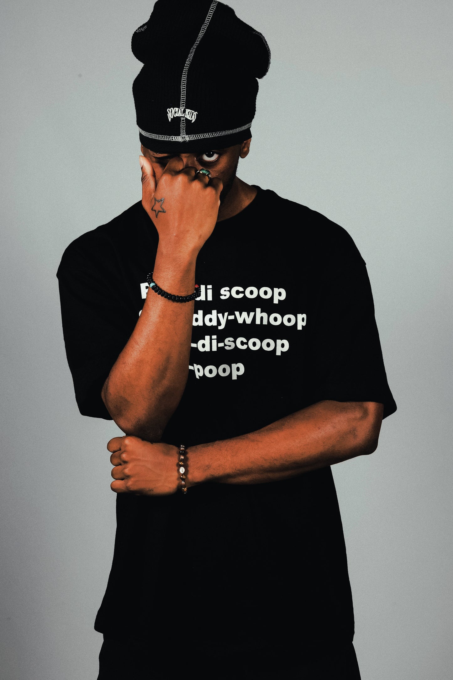 « Poopy-di scoop » t-shirt black version