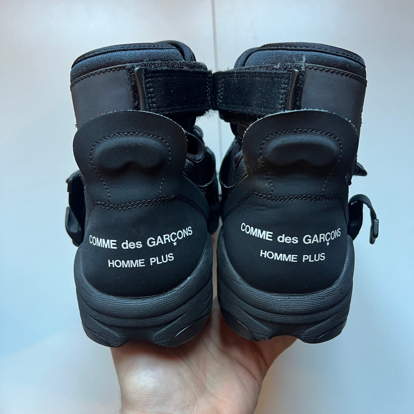 Carnivore CDG Black • 44