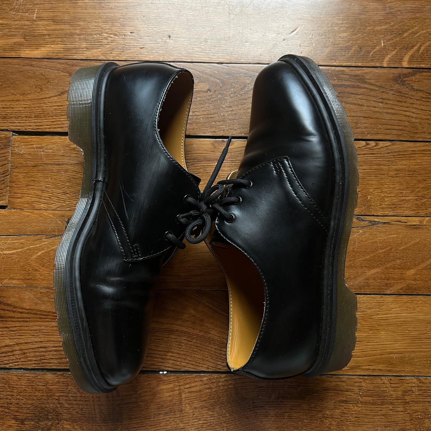 Doc Martens • 42